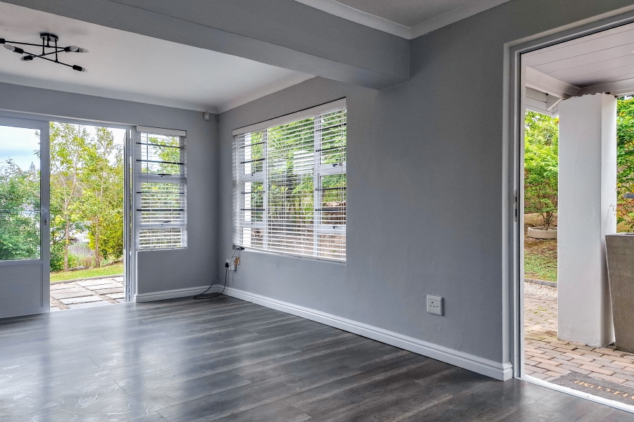 To Let 3 Bedroom Property for Rent in Welbedacht Western Cape